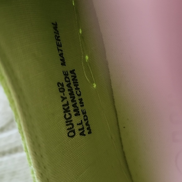 NWT.Rouge Helium Vibrant Lime  Sneakers - Picture 9 of 9